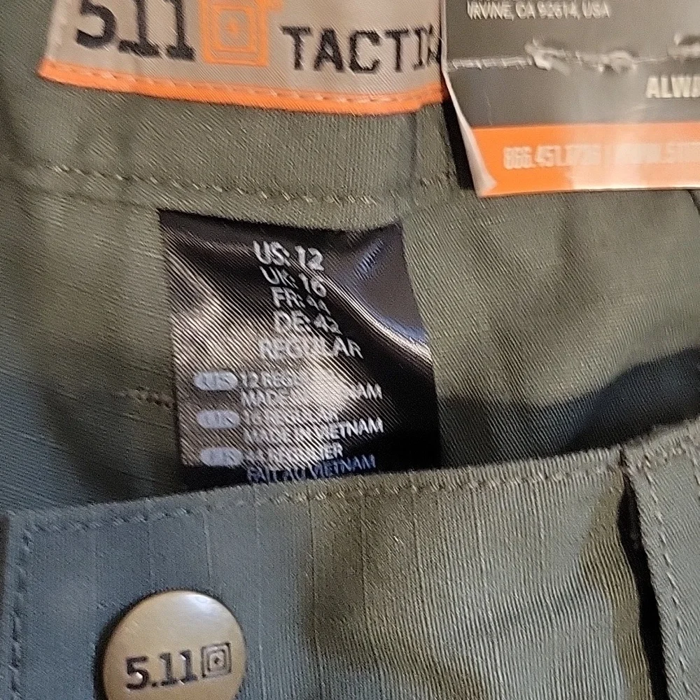 Womens Green Cargo Pants - Picture 2 of 5